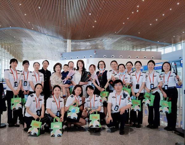 溫馨五月花  感恩母親節3.png